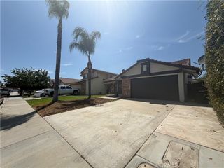 1910 Summertree Drive, Perris, CA 92571
