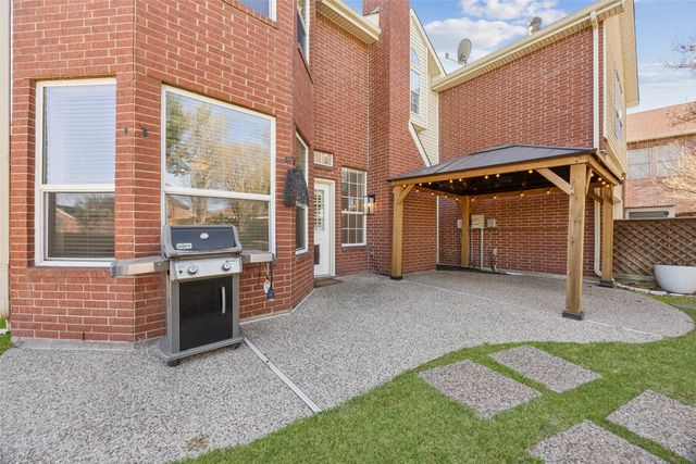 2808 Buena Vista Court, Carrollton, TX 75007