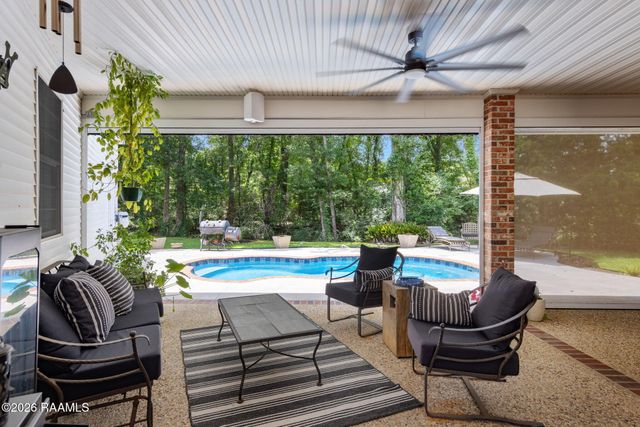 115 Bunker Hill Drive, Carencro, LA 70520