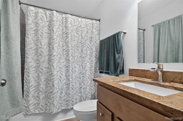 49050 Fuller Road, Chesterfield Township, MI 48051