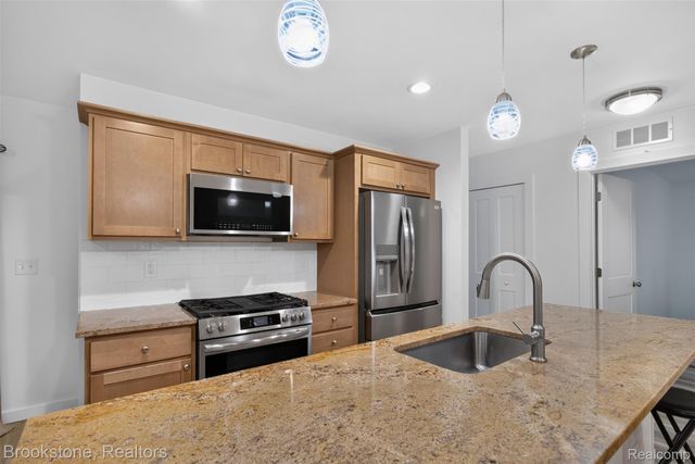 49050 Fuller Road, Chesterfield Township, MI 48051