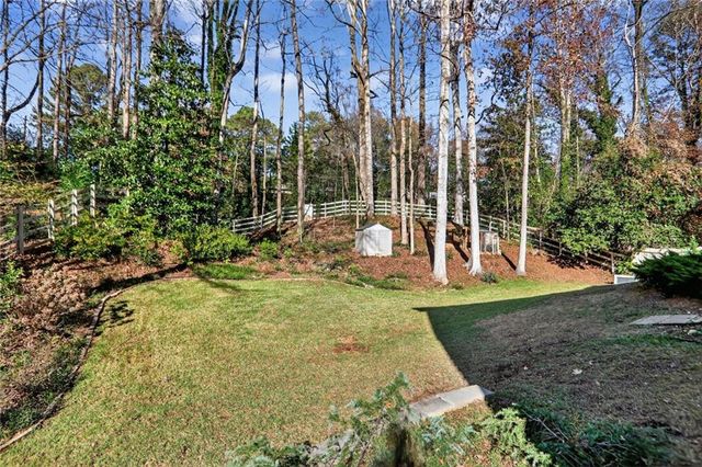 2462 Midvale Forest Drive, Tucker, GA 30084