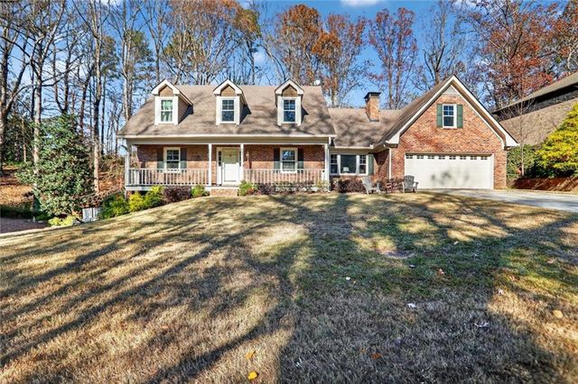 2462 Midvale Forest Drive, Tucker, GA 30084