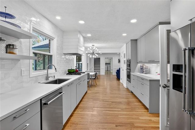 2462 Midvale Forest Drive, Tucker, GA 30084