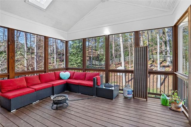 2462 Midvale Forest Drive, Tucker, GA 30084