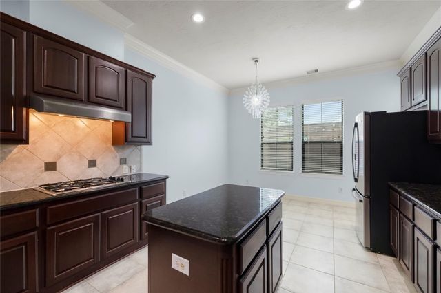 3019 Royal Oaks Grove, Houston, TX 77082