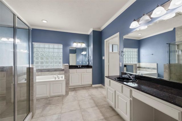 3019 Royal Oaks Grove, Houston, TX 77082