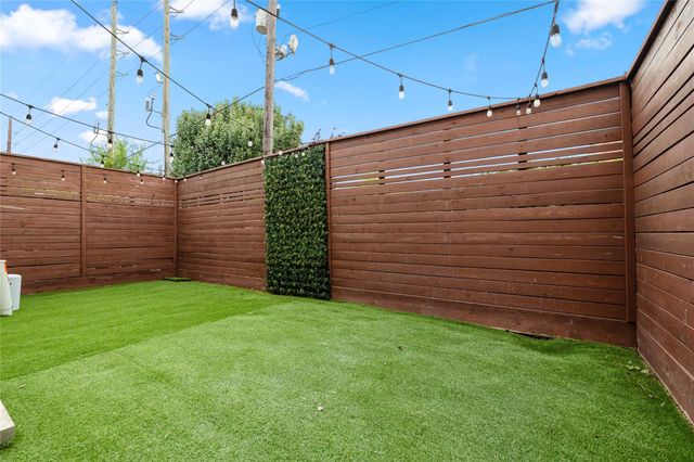 3019 Royal Oaks Grove, Houston, TX 77082