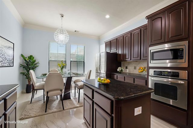 3019 Royal Oaks Grove, Houston, TX 77082