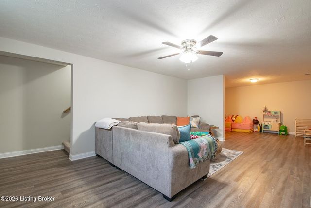 151 Mount Moriah Blvd, Rineyville, KY 40162