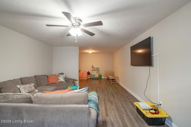 151 Mount Moriah Blvd, Rineyville, KY 40162