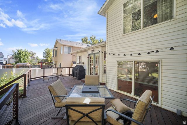 5554 S EDGEBERRY DR, Murray, UT 84123