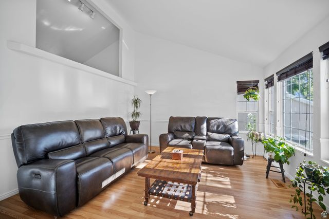5554 S EDGEBERRY DR, Murray, UT 84123