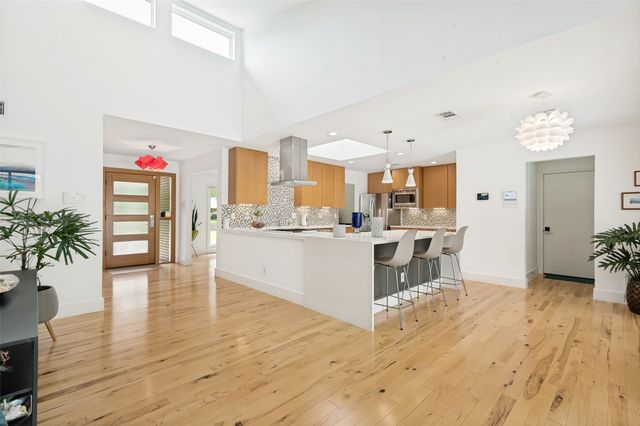 3923 Weeburn Drive, Dallas, TX 75229