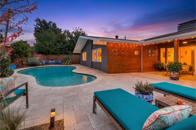 3923 Weeburn Drive, Dallas, TX 75229