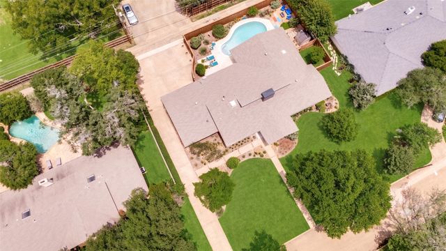 3923 Weeburn Drive, Dallas, TX 75229