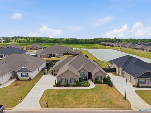 26364 Woodfield Drive, Athens, AL 35613