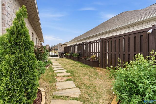 26364 Woodfield Drive, Athens, AL 35613