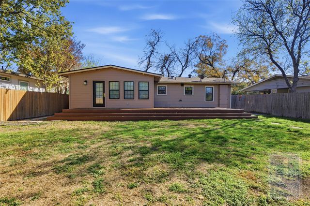 8324 Burrell DR, Austin, TX 78757