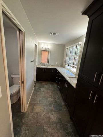 211 Robinhood, San Antonio, TX 78209