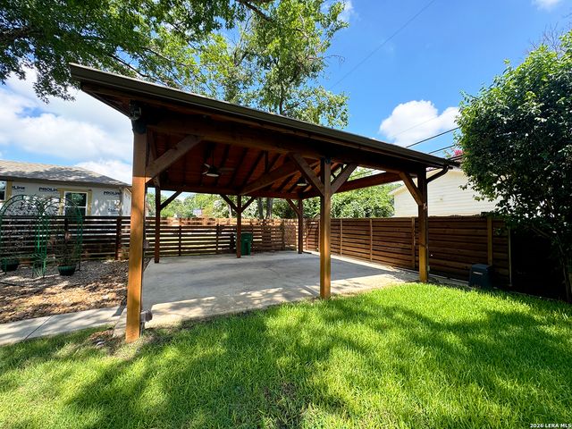 211 Robinhood, San Antonio, TX 78209