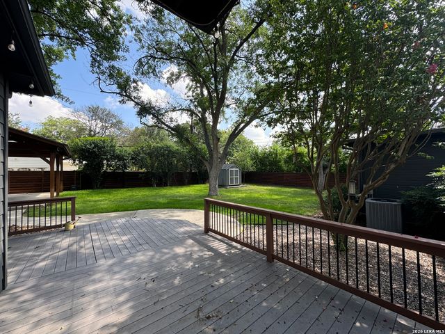 211 Robinhood, San Antonio, TX 78209