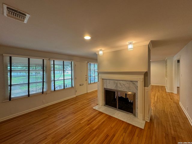 211 Robinhood, San Antonio, TX 78209