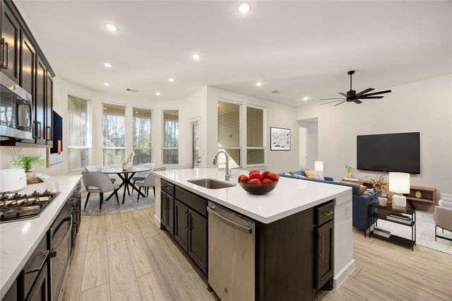 230 Sky Top Drive, Montgomery, TX 77316