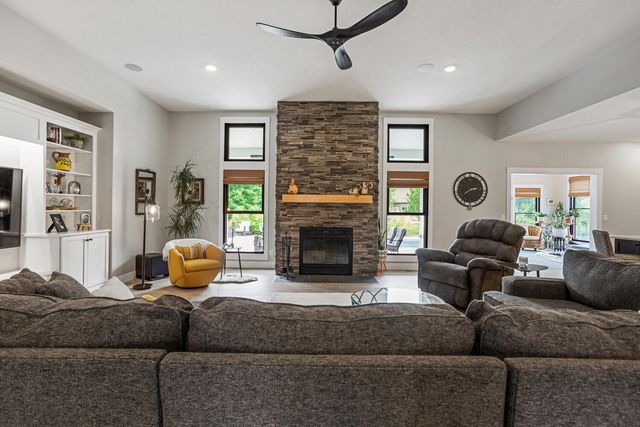 4203 Curtis Meadow Drive, Champaign, IL 61822