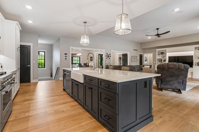 4203 Curtis Meadow Drive, Champaign, IL 61822