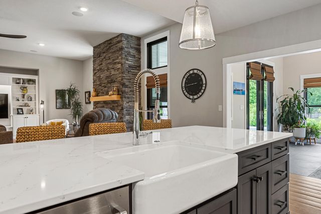 4203 Curtis Meadow Drive, Champaign, IL 61822