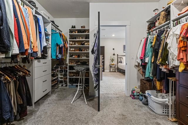 4203 Curtis Meadow Drive, Champaign, IL 61822