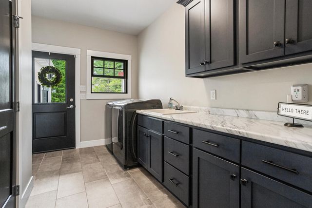 4203 Curtis Meadow Drive, Champaign, IL 61822