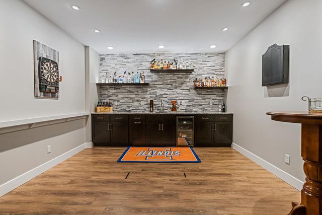 4203 Curtis Meadow Drive, Champaign, IL 61822