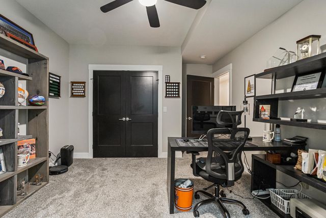 4203 Curtis Meadow Drive, Champaign, IL 61822