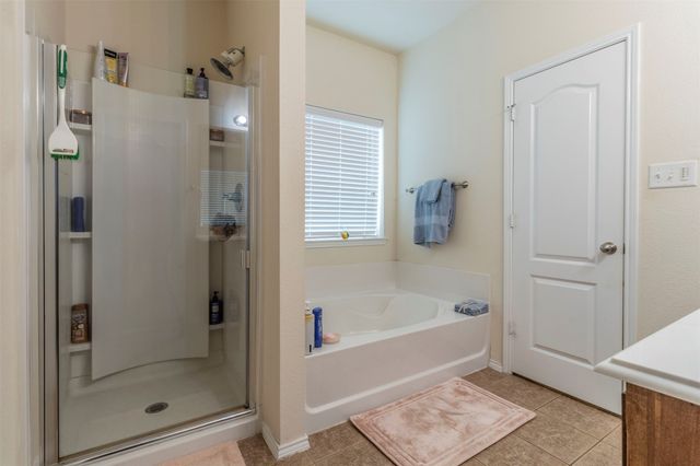 1129 Hidden Lake Drive, Burleson, TX 76028