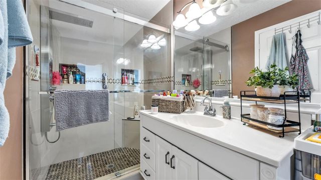 5410 LINDBURG STREET, Riverview, FL 33578