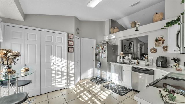 5410 LINDBURG STREET, Riverview, FL 33578
