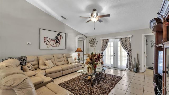 5410 LINDBURG STREET, Riverview, FL 33578