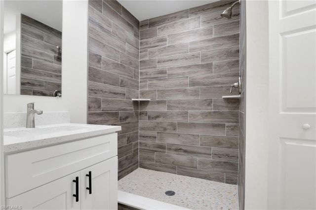 26630 Noble LN, Bonita Springs, FL 34135