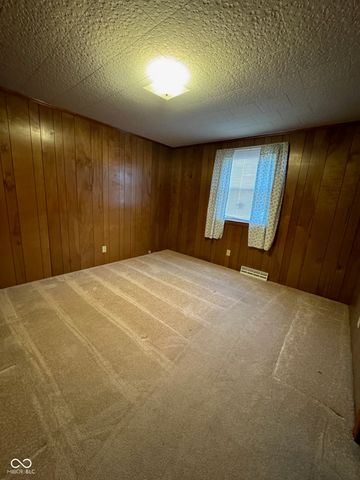 315 S Mulberry Street, Batesville, IN 47006