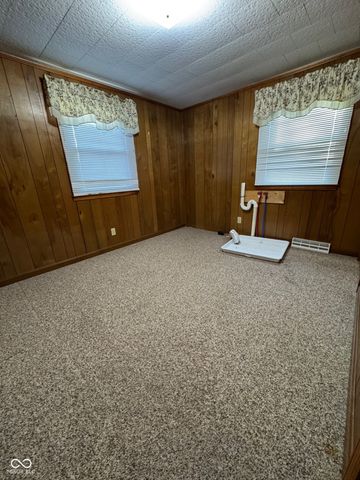 315 S Mulberry Street, Batesville, IN 47006