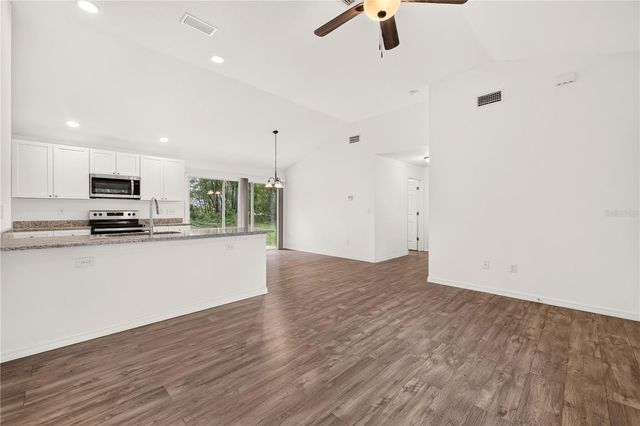 6255 SE 165TH COURT, Ocklawaha, FL 32179