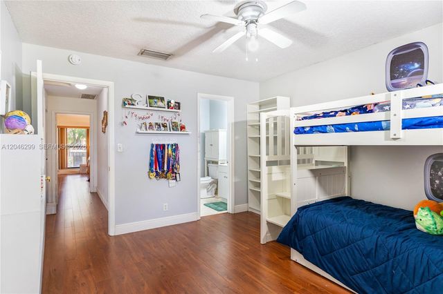 1450 NW 97th Ave 268, Pembroke Pines, FL 33024