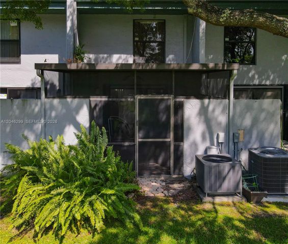 1450 NW 97th Ave 268, Pembroke Pines, FL 33024