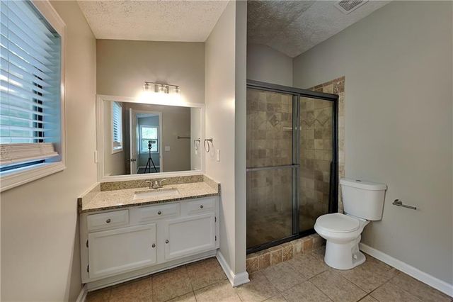 815 Riverstone Lane, Woodstock, GA 30188