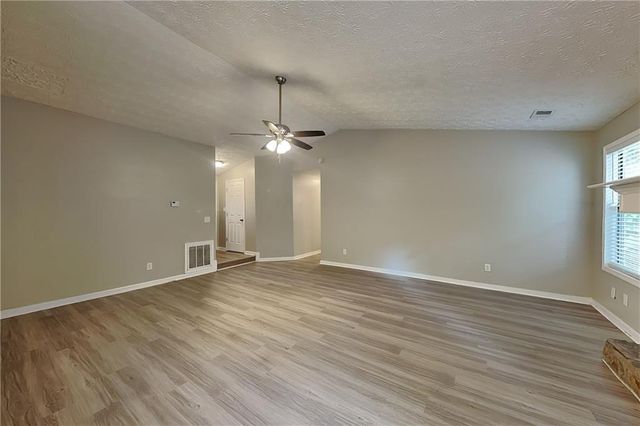 815 Riverstone Lane, Woodstock, GA 30188