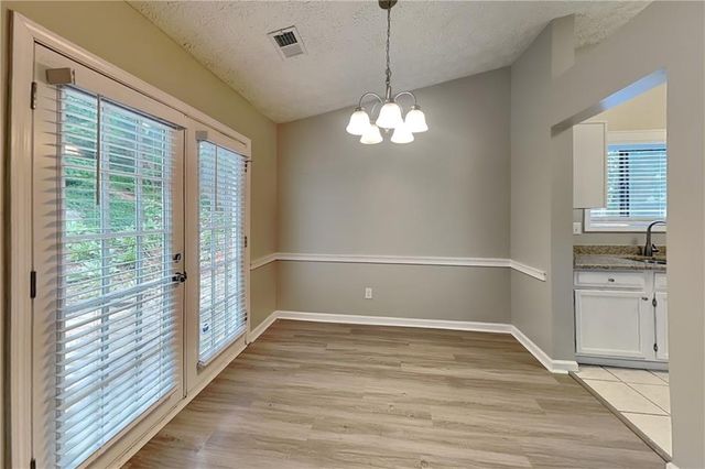 815 Riverstone Lane, Woodstock, GA 30188