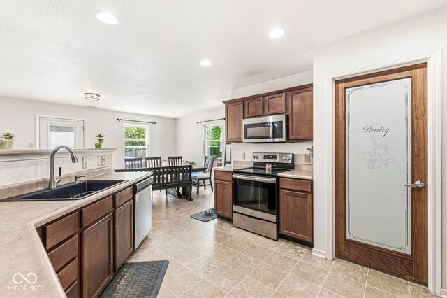 9637 W Stargazer Drive, Pendleton, IN 46064