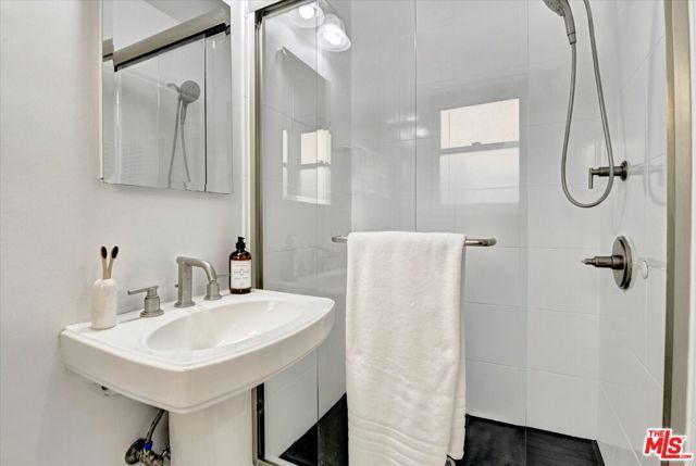 852 11th St, Santa Monica, CA 90403